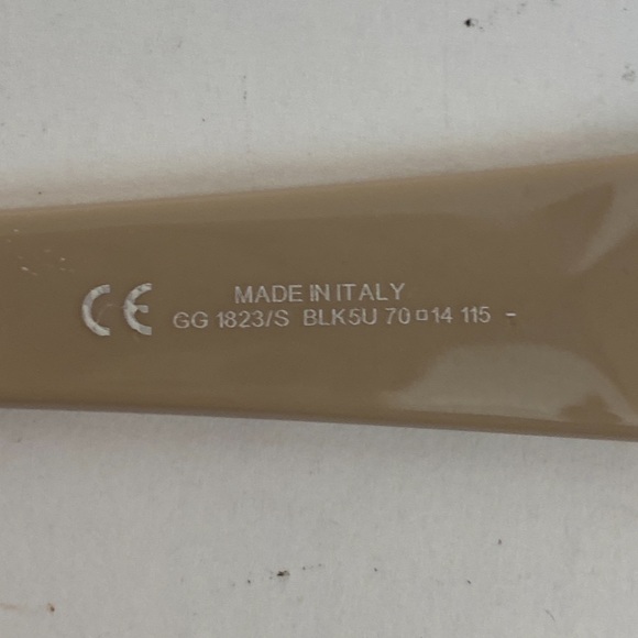 Authentic GUCCI Sunglasses Tan GG 1823/s with leather case - Picture 12 of 12